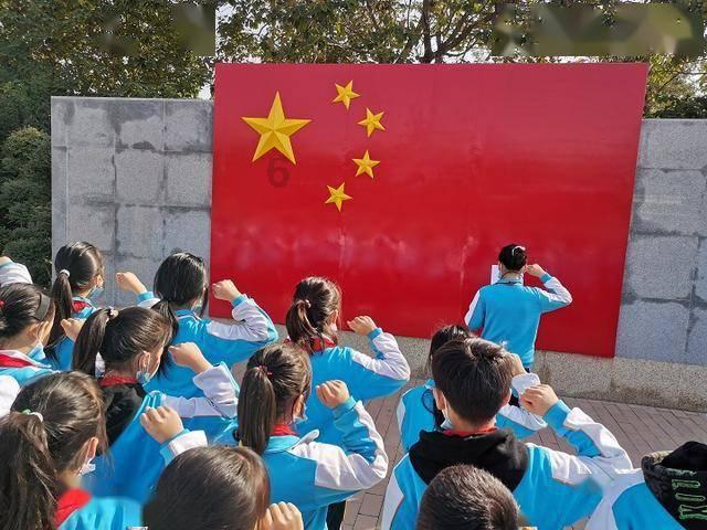 逃离遗弃的建筑4